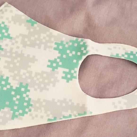 FACE masks - Picture 2 of 2